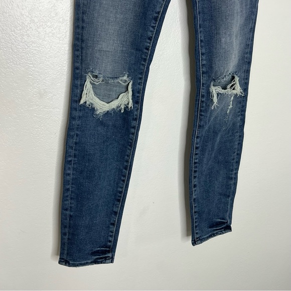 Good American Good Legs Crop Sz 00/35 distressed - Picture 3 of 9